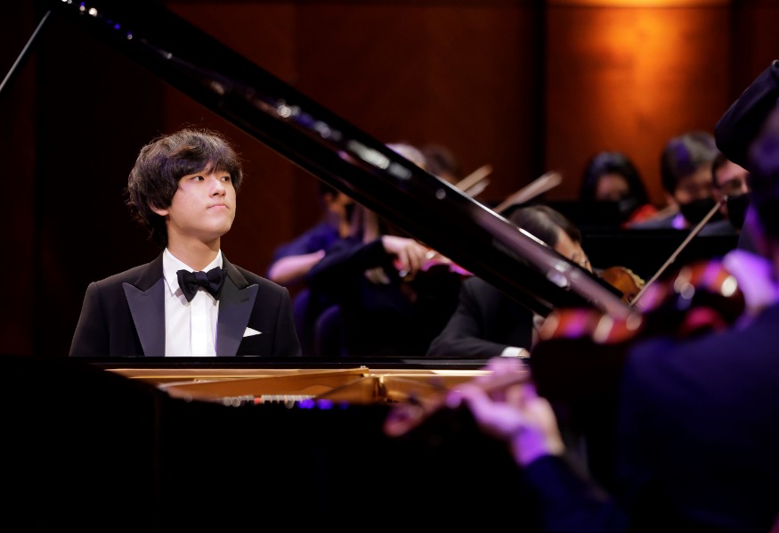 240118 관련 사진1(피아니스트 임윤찬(c)Ralph Lauer) .jpg